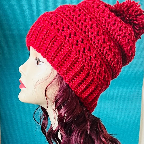 Red beanie with pompom and matching fingerless gloves - Picture 2 of 4